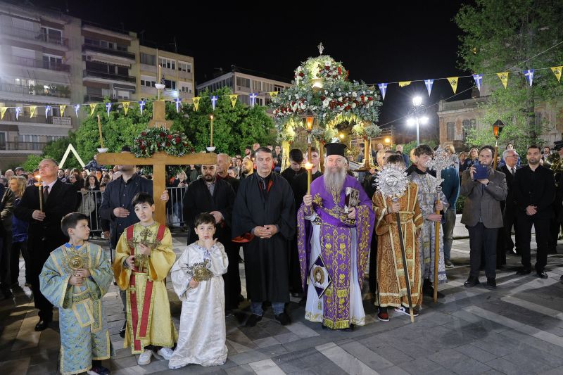  Η Ακολουθία του Επιταφίου στη Δράμα